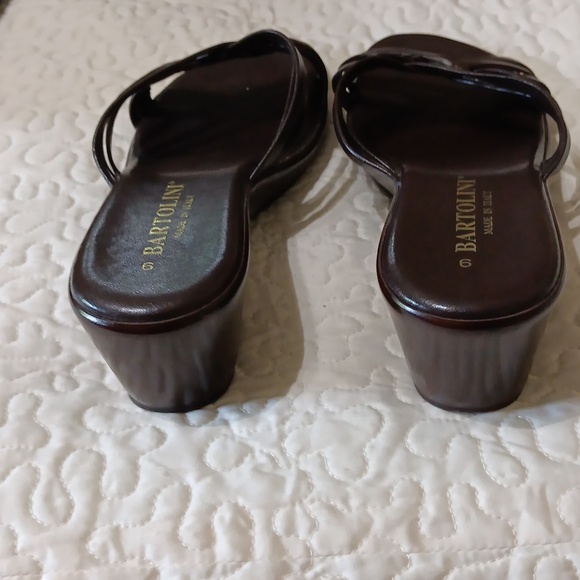 Brown sandles - Picture 4 of 4